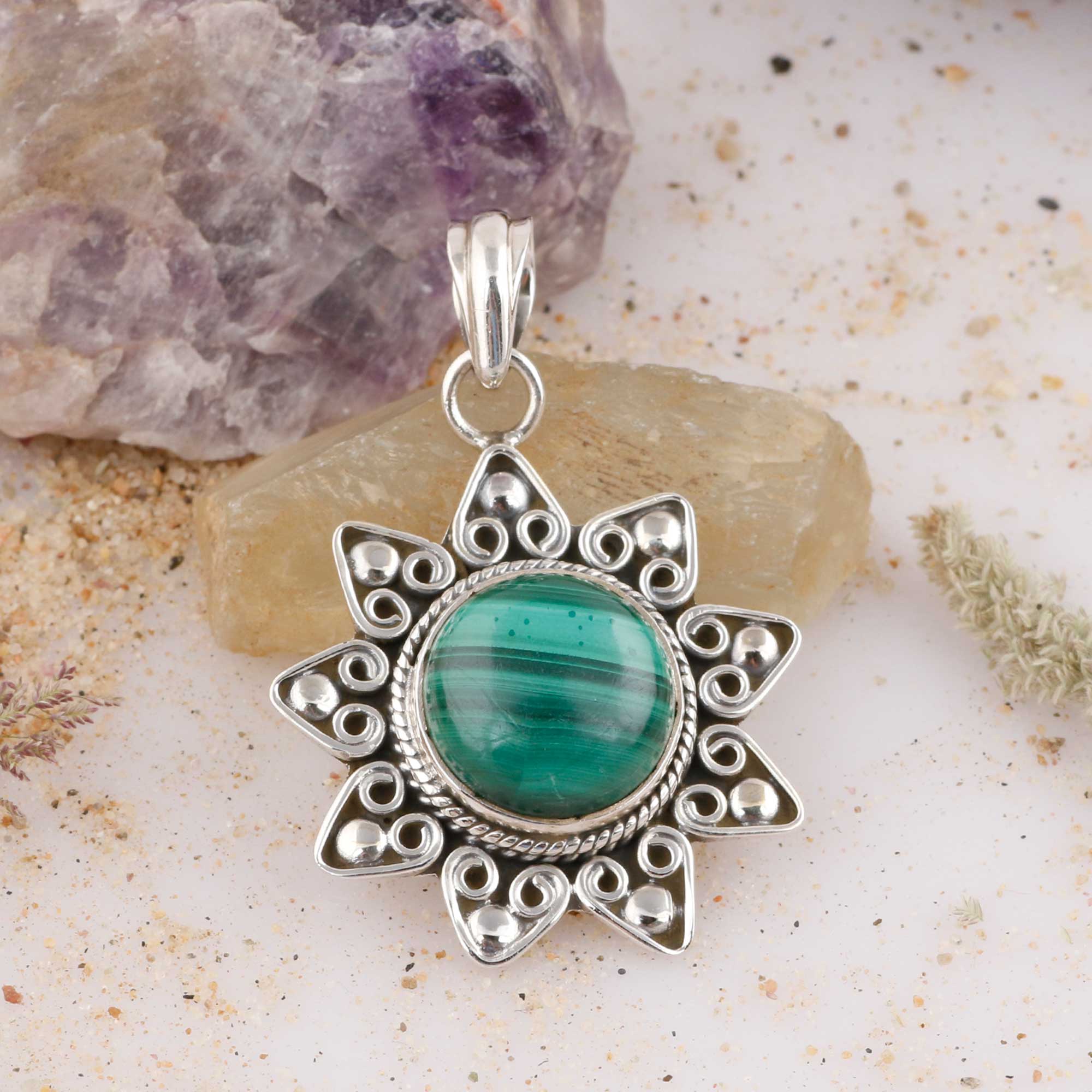 traditional-silver-pensant-1